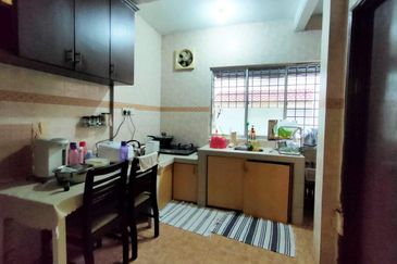 Jalan Damai Perdana 2 