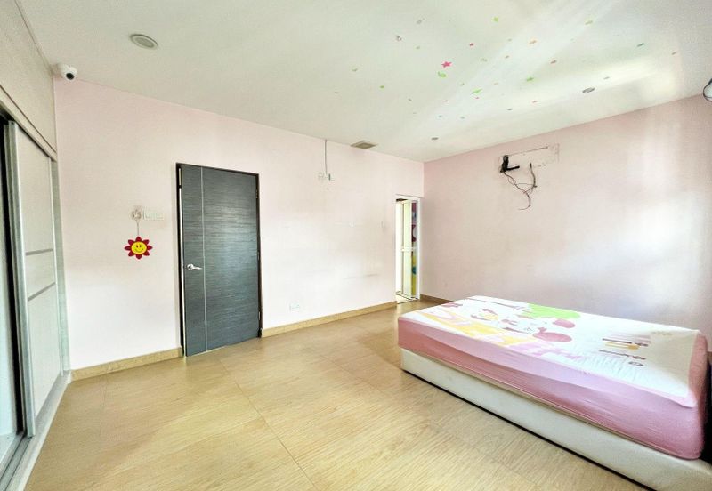 Bandar Tun Hussein Onn