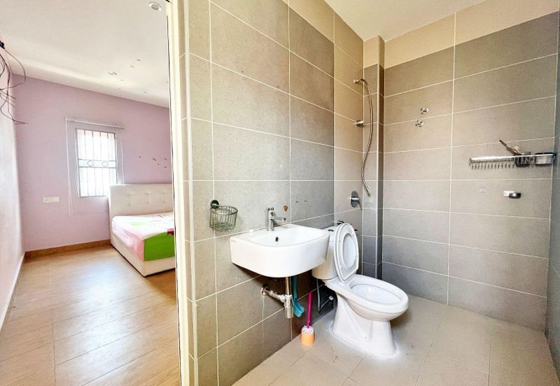 Bandar Tun Hussein Onn