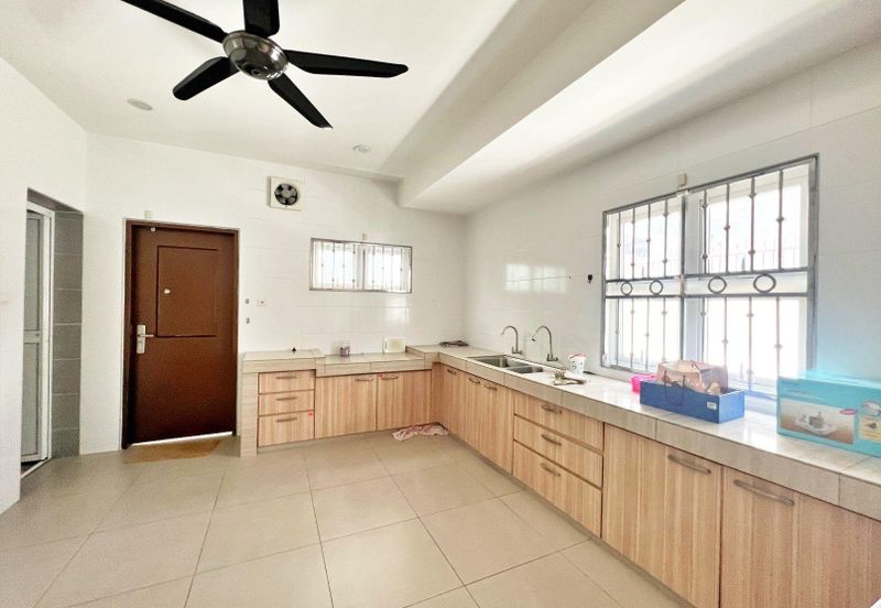 Bandar Tun Hussein Onn