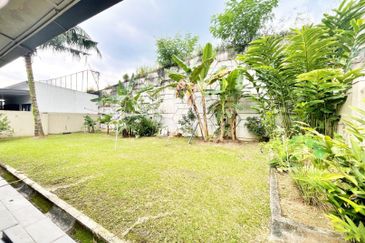 CHEAP Bungalow @ Cheras Batu 9 for sale