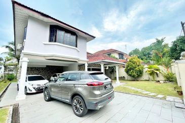 CHEAP Bungalow @ Cheras Batu 9 for sale