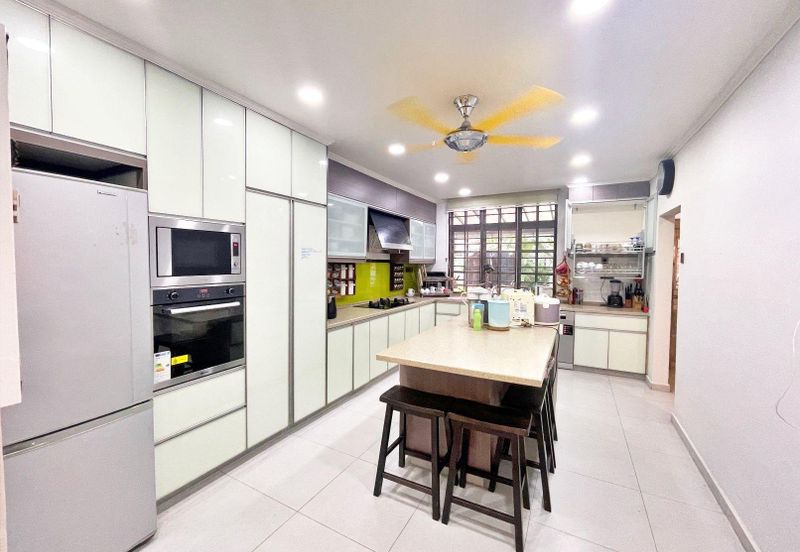 CHEAP Bungalow @ Cheras Batu 9 for sale