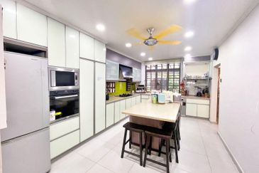 CHEAP Bungalow @ Cheras Batu 9 for sale