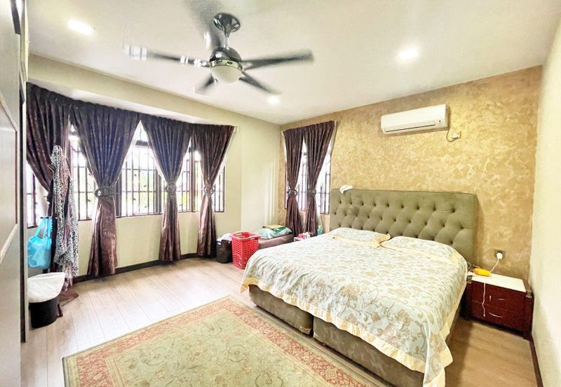 CHEAP Bungalow @ Cheras Batu 9 for sale