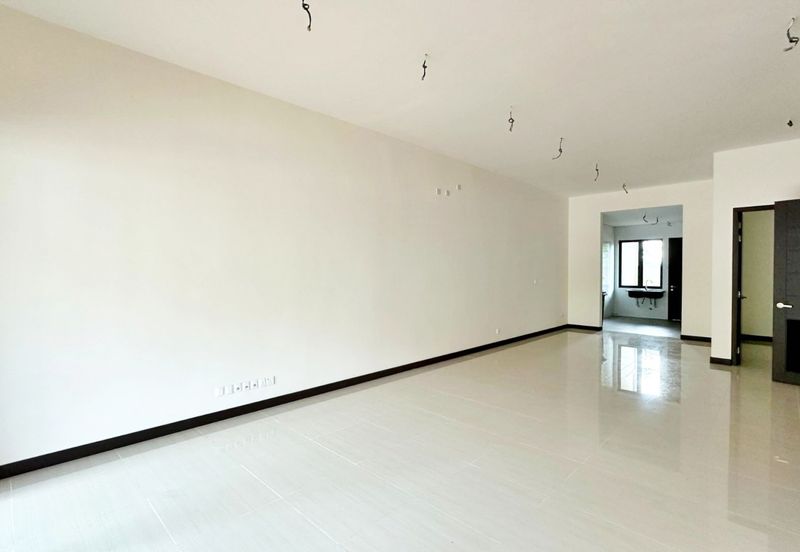 Tiara Hills, Taman Taynton View