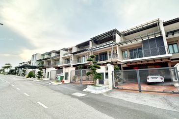 Tiara Hills, Taman Taynton View