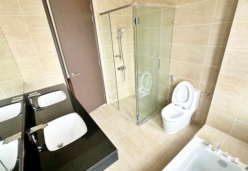 Tiara Hills, Taman Taynton View