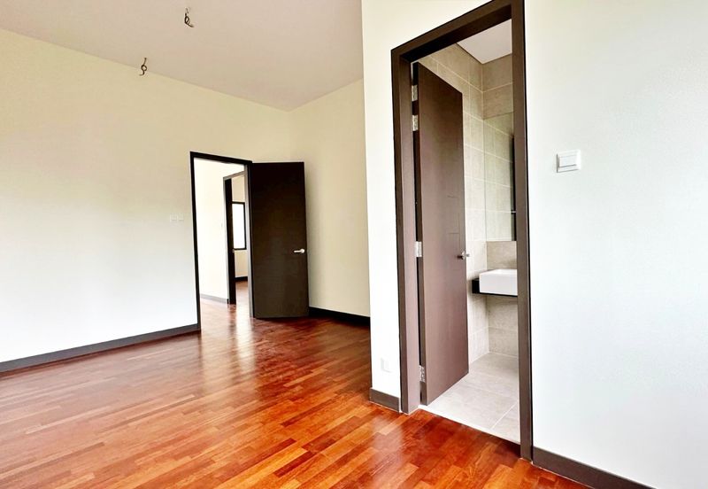 Tiara Hills, Taman Taynton View