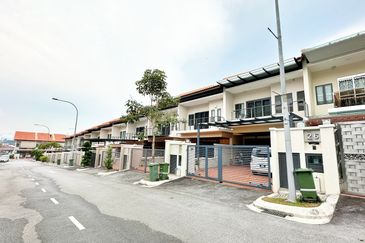 Tiara Hills, Taman Taynton View