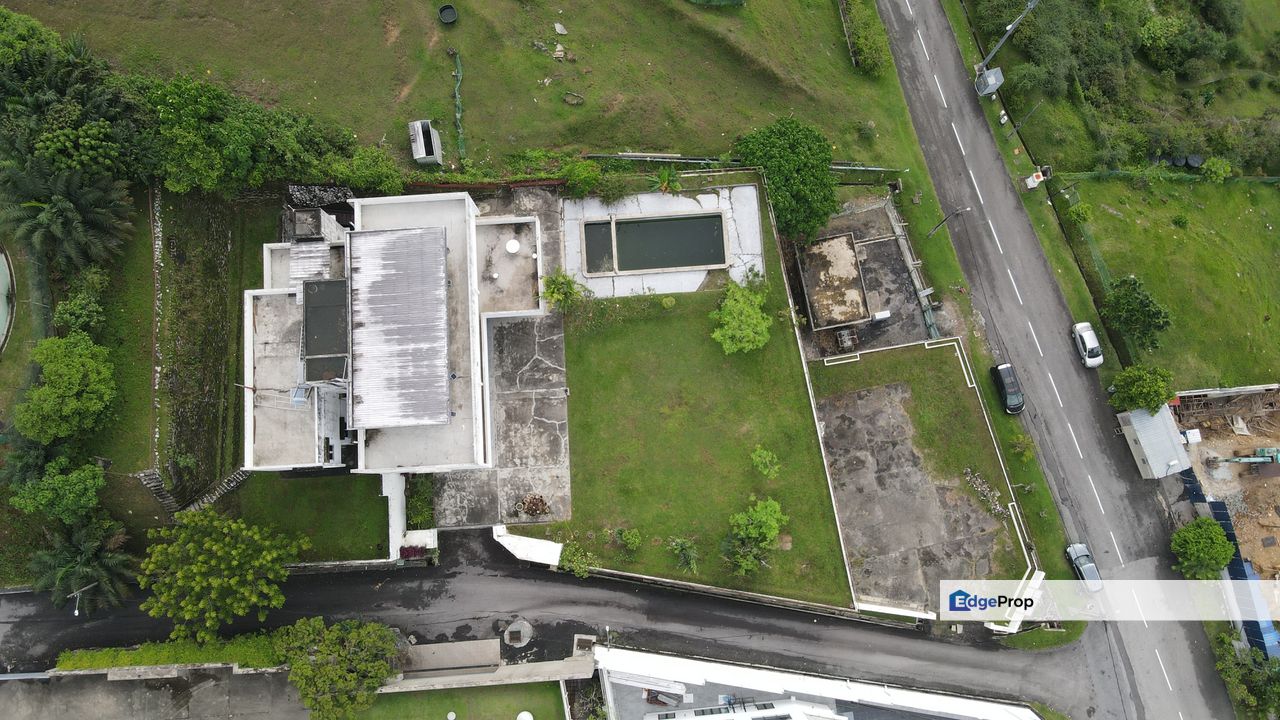 C H E A P 3.5 Storey Bungalow House For Sale Prime and Elevated Land in Bukit Pantai, Bangsar., Kuala Lumpur, Bangsar