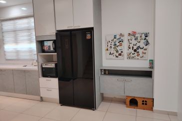 Fully Furnished 3 storey terrace house @ Taman Denai Puchong 