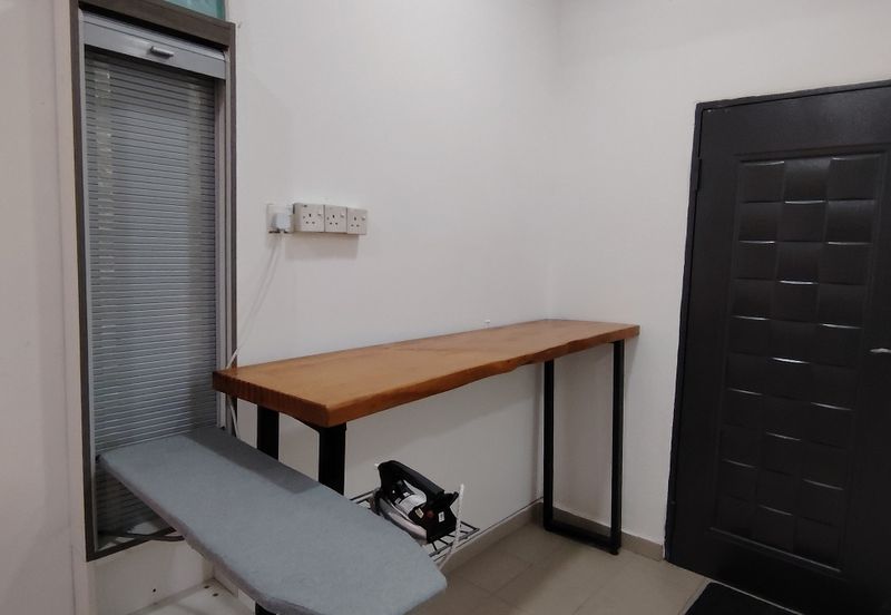 Fully Furnished 3 storey terrace house @ Taman Denai Puchong 