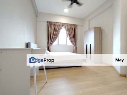 5 min to Desa Park City ,Plaza Arkadia + Newly Renovated + FULLY Furnished+Wifi + Medium Room for rent, Kuala Lumpur, Kepong