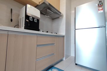 FULLY FURNISHED Aradia Lake City Medium Room @ Wifi For rent,KL North,Taman Wahyu,Kepong