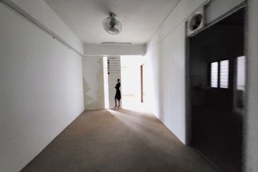 Oakland Commercial Centre