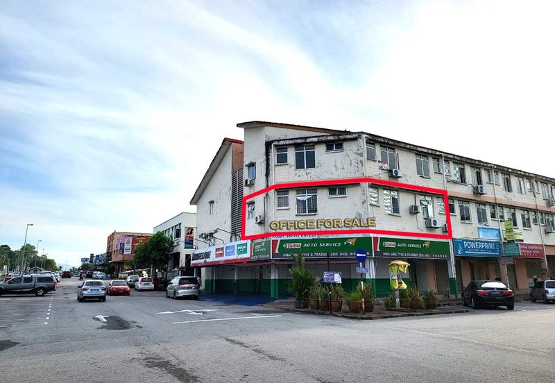 Oakland Commercial Centre