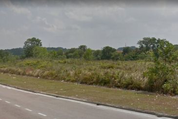 Ulu Tiram Commercial Land