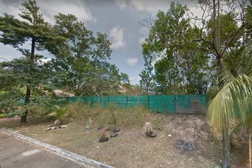 Ulu Tiram Bungalow Land