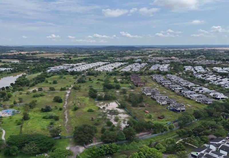 Noble Park @ East Ledang