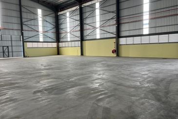 West Port, Pulau Indah