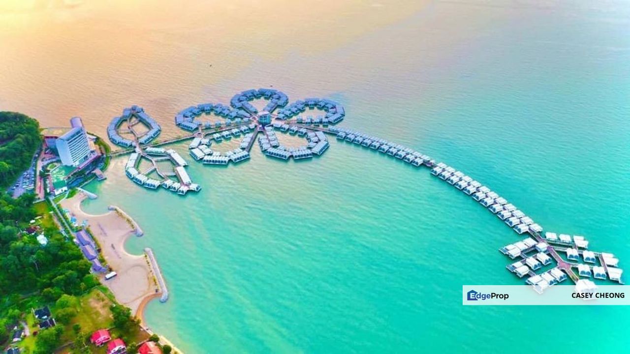 Lexis Hibiscus 2 Water Villa Swimming Pool Port Dickson GRR 6% Guiness World Record, Negeri Sembilan, Port Dickson