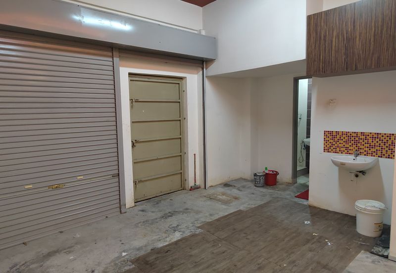 🏬Ground floor Shop Bandar Puteri Puchong near Hero Puteri Puchong