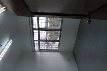 Taman Kinrara Seksyen 1