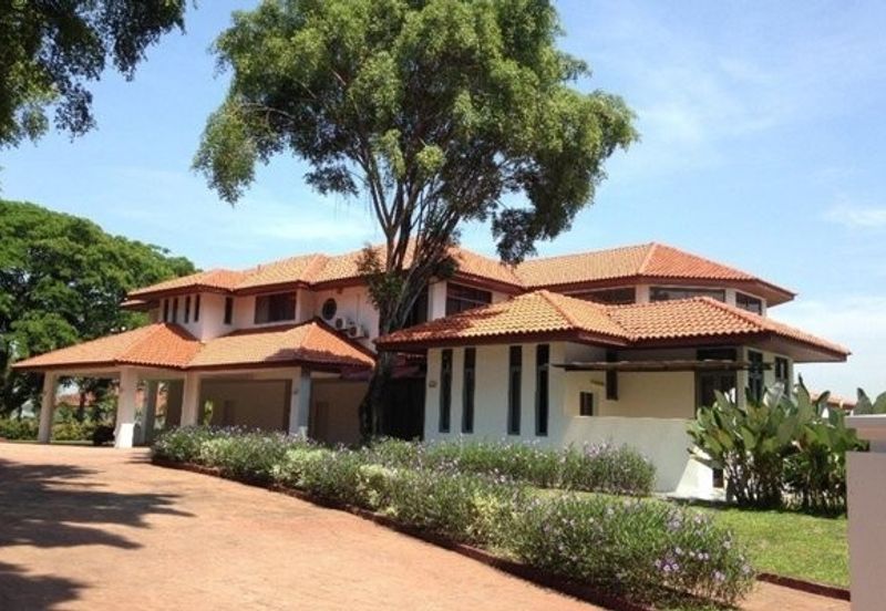 IOI Beverly Row @ IOI Resort City