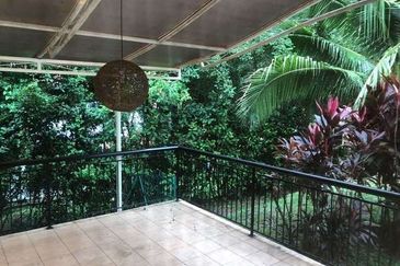 IOI Beverly Row @ IOI Resort City