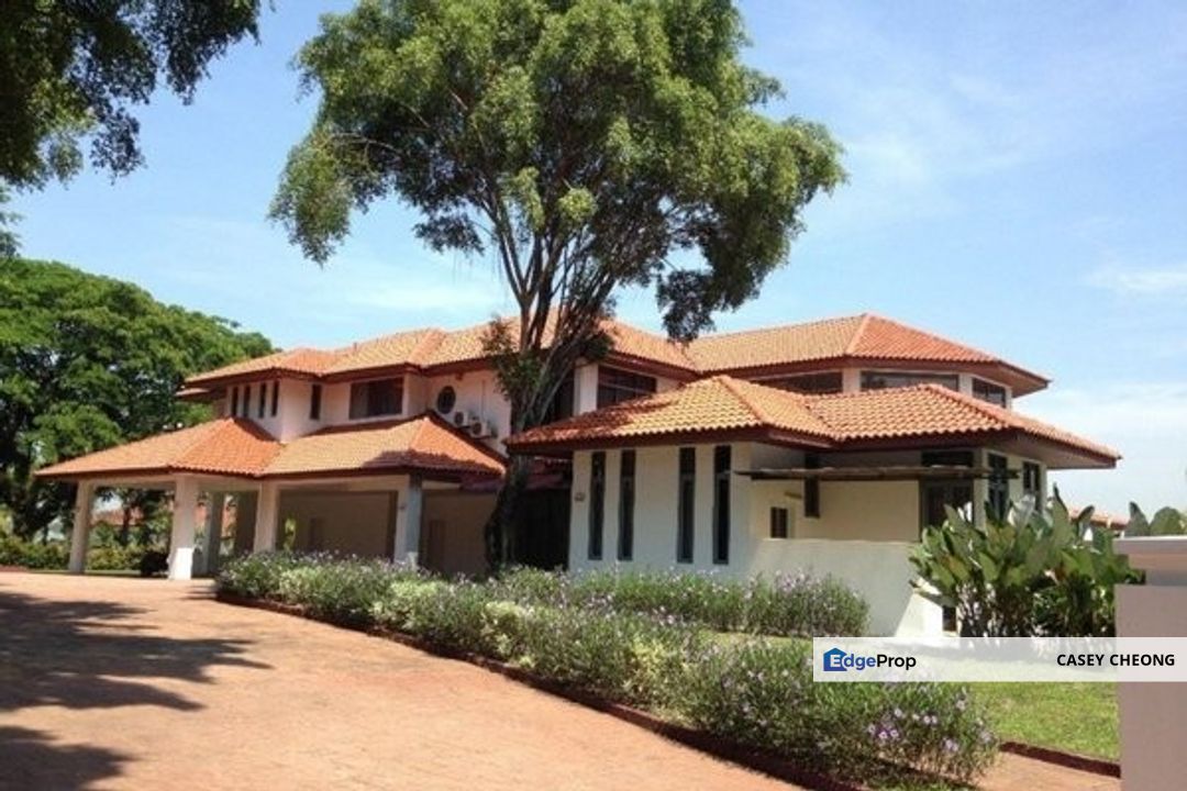 Family / Expat Choice! Gated Bungalow Near IOI City Mall, Selangor, Putrajaya