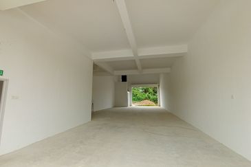 [Tenanted] 2&3 Storey Factory For Sale, Senawang Integrated Industrial Park