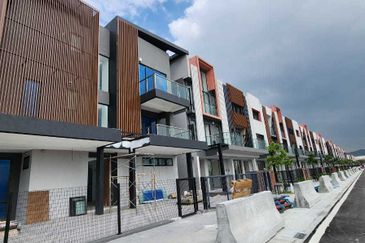 Taman Puchong Legenda