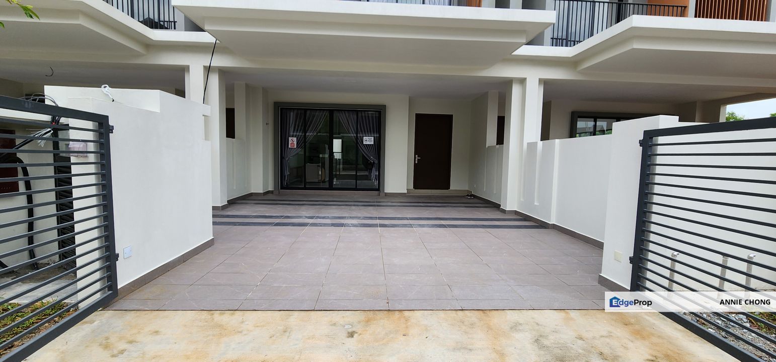 Diamond Puchong SALE, 10 Units Left! Freehold 3-Storey Terrace House @ Taman Putra Prima, Puchong, Selangor, Selangor, Puchong