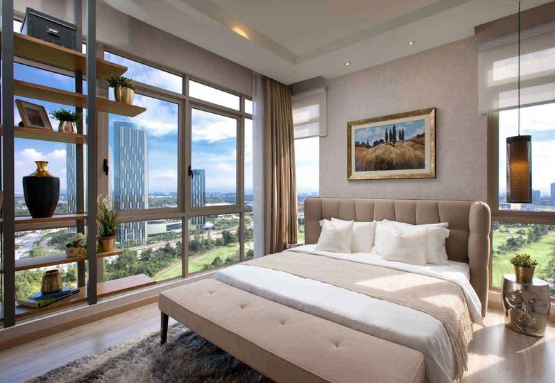 Par 3 Condo & Condo Villa