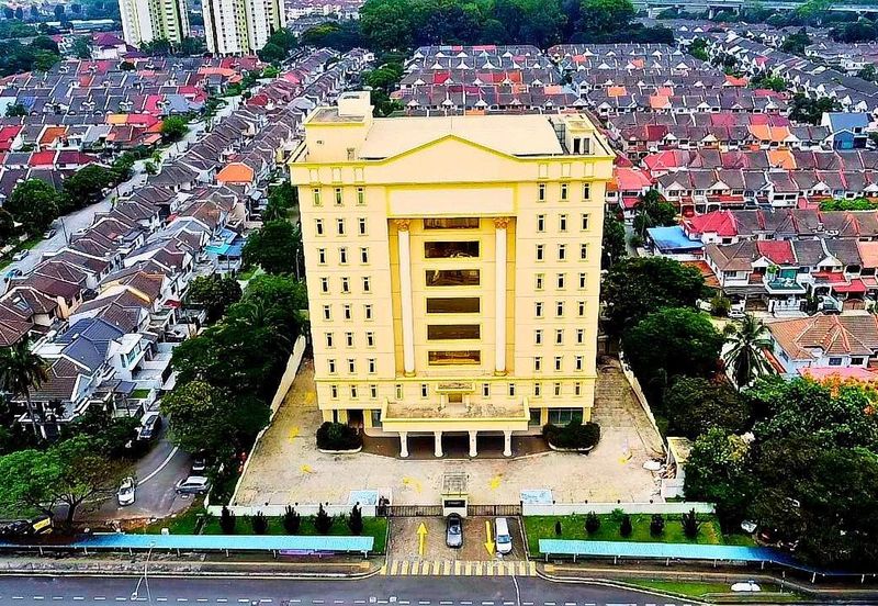 Taipan Business Centre, USJ 10