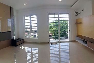 Sri Petaling, Zone L