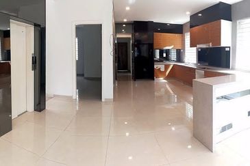 Sri Petaling, Zone L