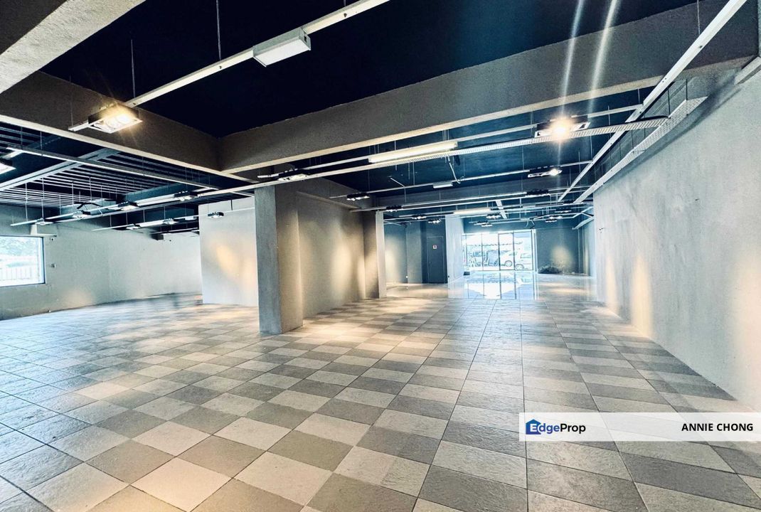 High Traffic & Visibility. Facing NPE Highway! Bandar Sunway, Petaling Jaya, Selangor, Selangor, Petaling Jaya