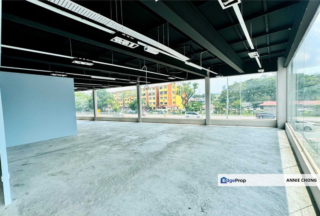 High Traffic & Visibility. Facing NPE Highway! Bandar Sunway, Petaling Jaya, Selangor, Selangor, Petaling Jaya