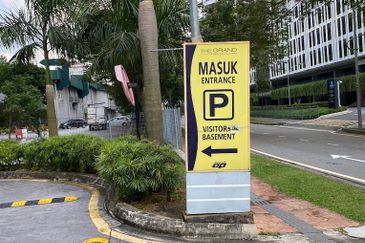 CORNER Tenanted. 4.1% Rental. Petaling Jaya, Petaling Jaya, Selangor