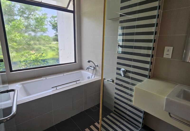 Mozart, Symphony Hills