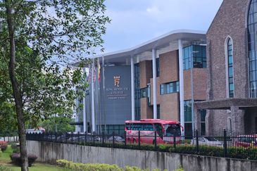 Mozart, Symphony Hills