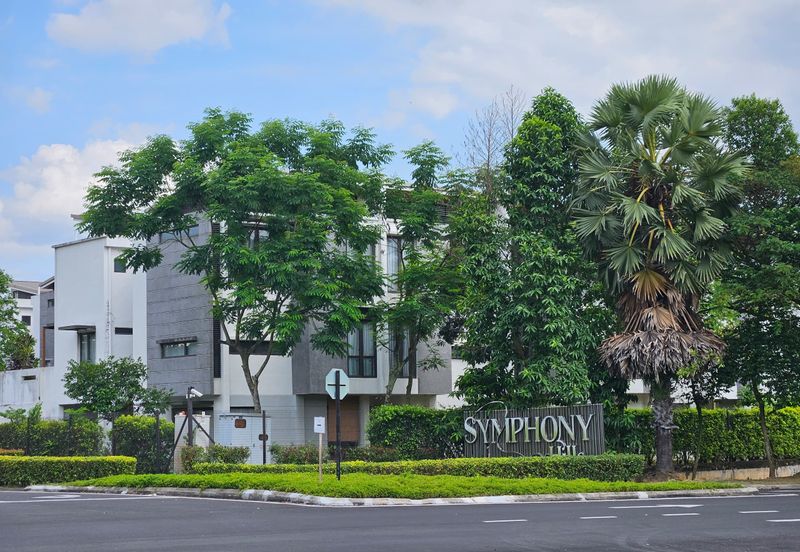 Mozart, Symphony Hills