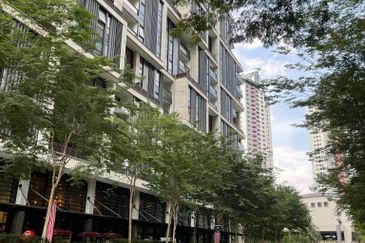 Arcoris Residences