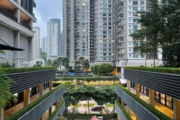 Arcoris Residences