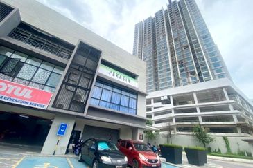 Glomac Centro @ Bandar Utama, Ground floor shop 1285sf RENT RM 4,000