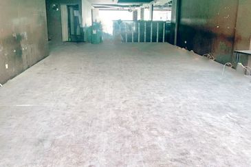 Glomac Centro @ Bandar Utama, Ground floor shop 1285sf RENT RM 4,000