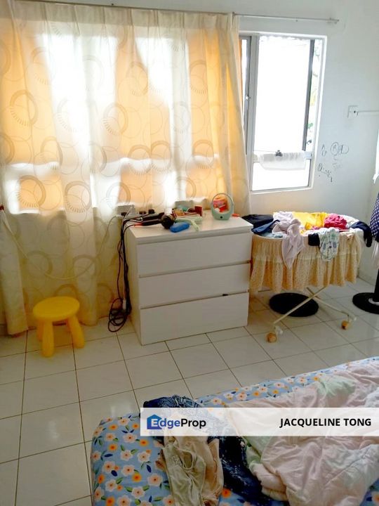 Endah Ria Condo @ Sri Petaling, Low floor Pool View 2 Car Park For Sale RM 350k , Kuala Lumpur, Bandar Baru Sri Petaling