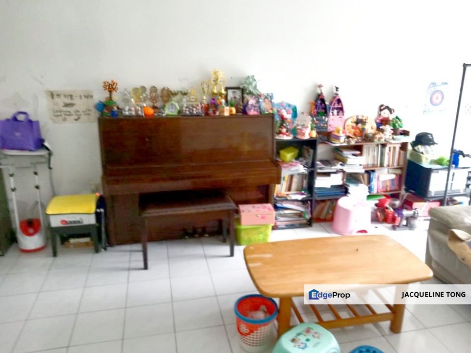 Endah Ria Condo @ Sri Petaling, Low floor Pool View 2 Car Park For Sale RM 350k , Kuala Lumpur, Bandar Baru Sri Petaling